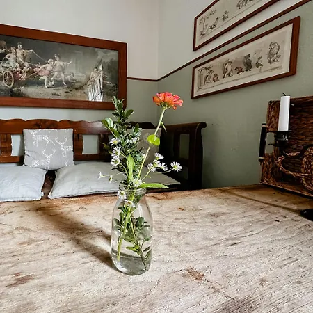 Historic Forester's House In Monastery Forest Hébergement de vacances